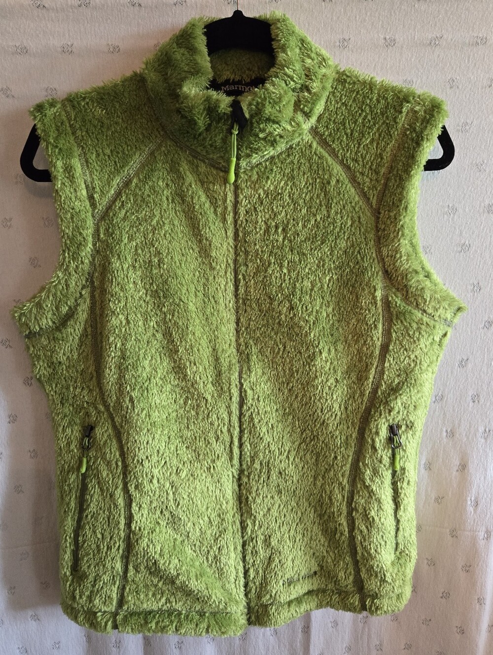 Marmot Green Fuzzy Plush Fleece Vest Size M